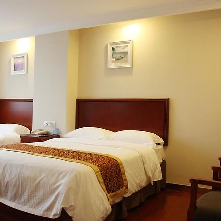 Greentree Inn Shanghai Minhang District Beiqiao Subway Station Express Hotel Екстериор снимка