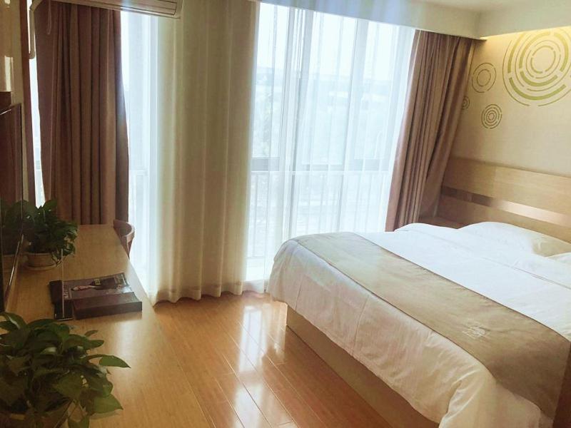 Greentree Inn Shanghai Minhang District Beiqiao Subway Station Express Hotel Екстериор снимка