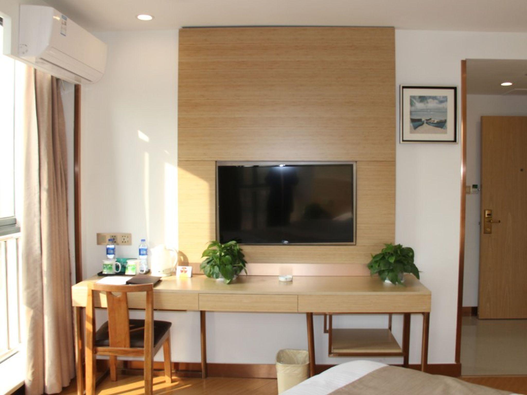 Greentree Inn Shanghai Minhang District Beiqiao Subway Station Express Hotel Екстериор снимка
