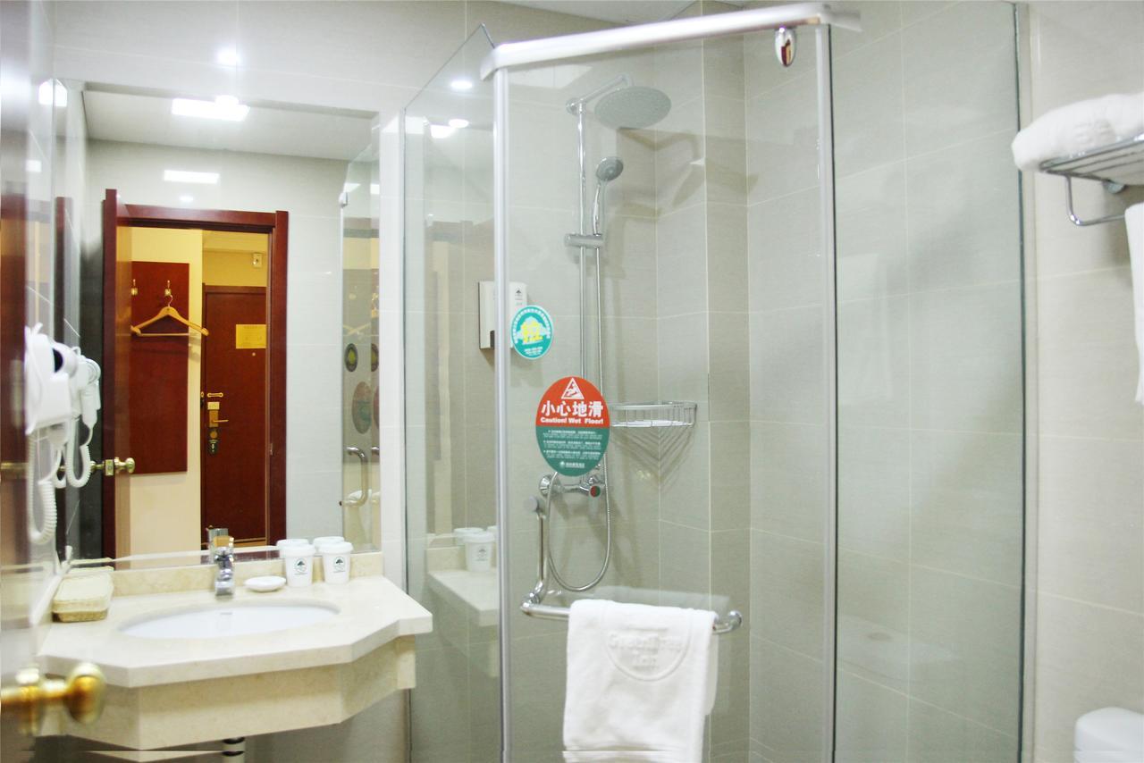 Greentree Inn Shanghai Minhang District Beiqiao Subway Station Express Hotel Екстериор снимка