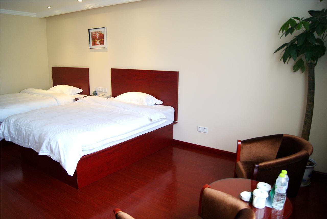 Greentree Inn Shanghai Minhang District Beiqiao Subway Station Express Hotel Екстериор снимка
