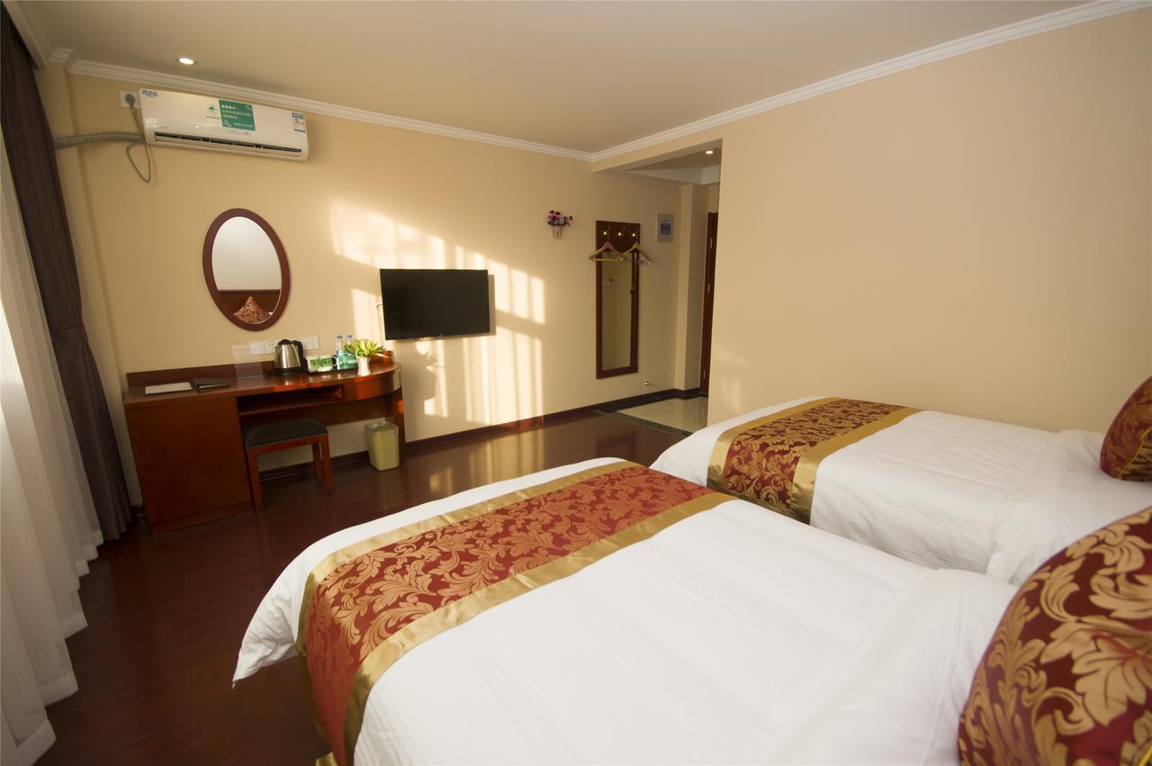 Greentree Inn Shanghai Minhang District Beiqiao Subway Station Express Hotel Екстериор снимка