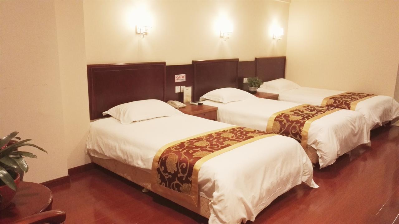 Greentree Inn Shanghai Minhang District Beiqiao Subway Station Express Hotel Екстериор снимка